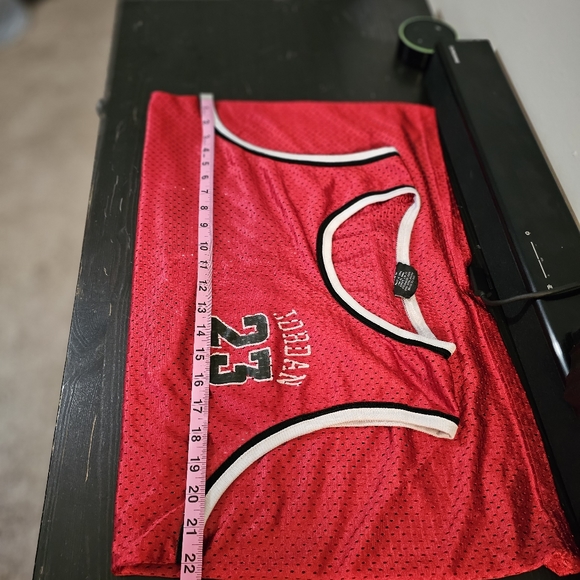 Michael Jordan #23 Jersey By Claudio Nucci - Picture 4 of 6